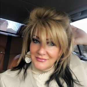 Meet your Posher, Linda